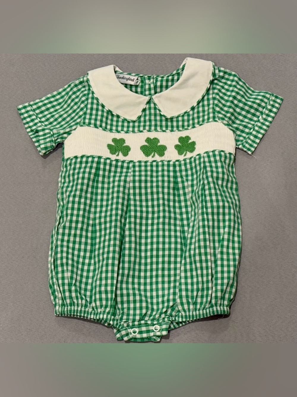 Smockingbird shamrock bubble